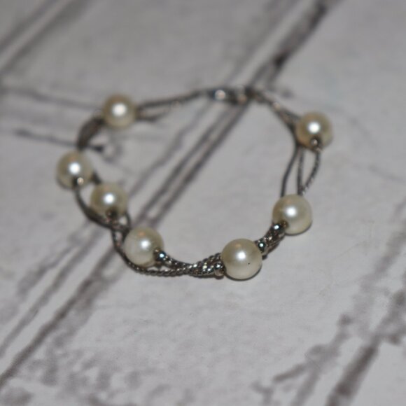 🤍📿✨ SILVER & PEARL MULTI-STRAND BRACELET · 7.25" - Picture 2 of 3